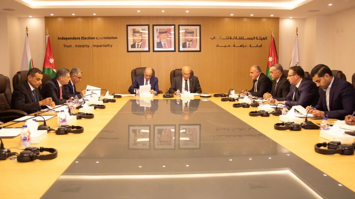 وزير الإدارة المحلية